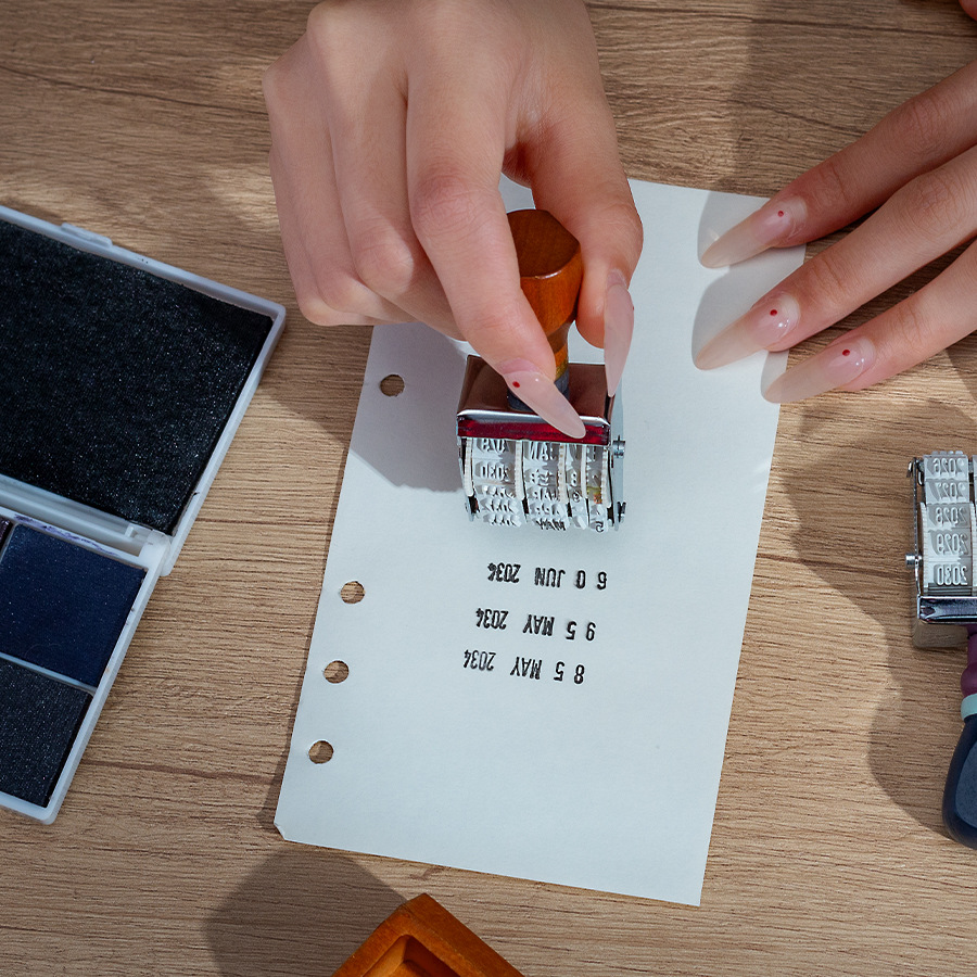 1 szt. Retro Drewniana Pieczęć – Rubber Date Stamp recenzja i cena